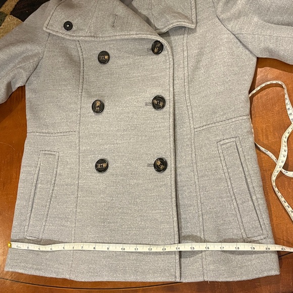 H&M double-breasted peacoat. Convertible collar. Decorative stitching. Grey. 12 - Picture 14 of 14